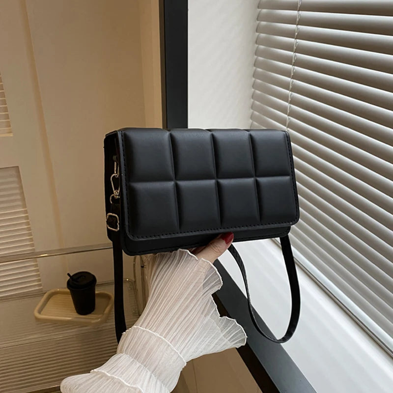 Elegant Women's Chain Crossbody Shoulder Bag