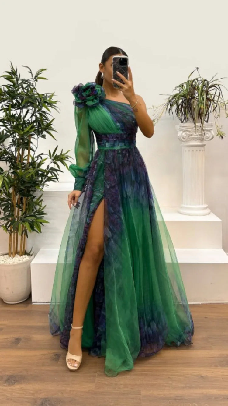 Evening Gowns & Maxi Dresses