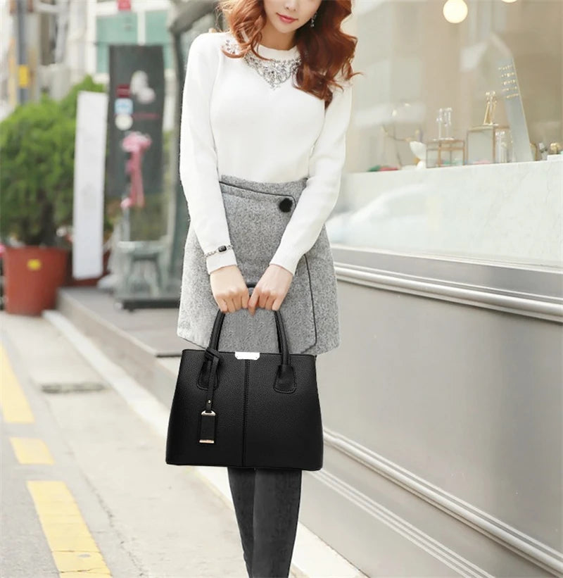 Luxury Women’s Leather Handbag – Elegant Designer Shoulder & Crossbody Bag
