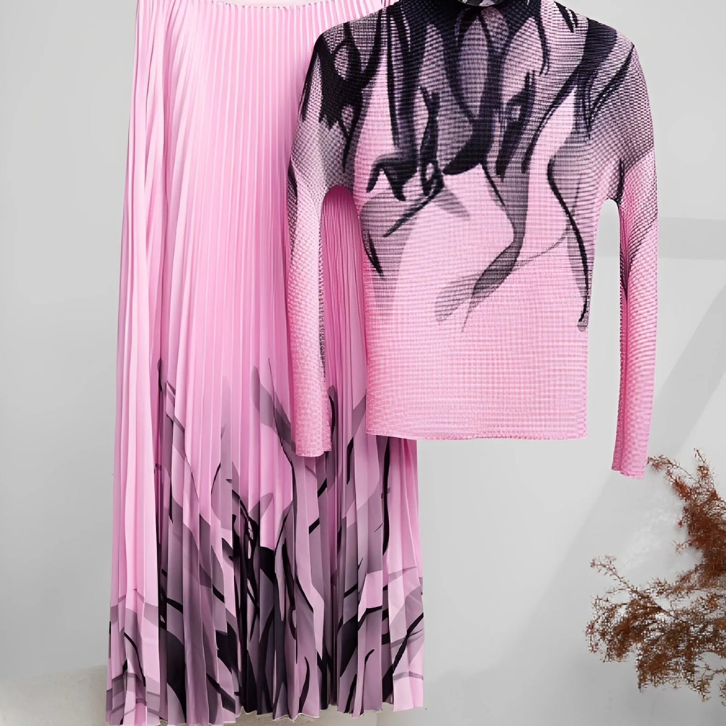 Elegant Pleated Two-Piece Floral Outfit – Women’s Boutique Collection
