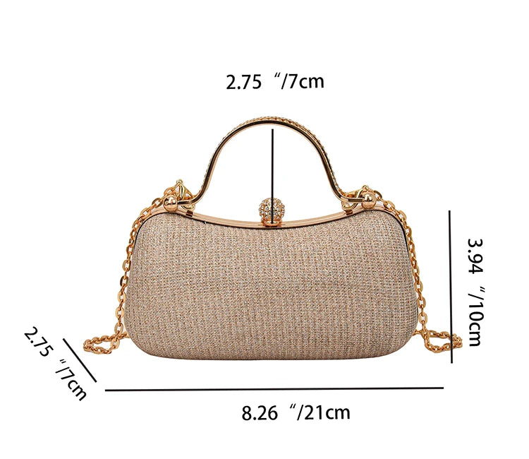 Evening party bags: This year, there is a trend for sophisticated and feminine women's bags. There are simple buttoned small bag