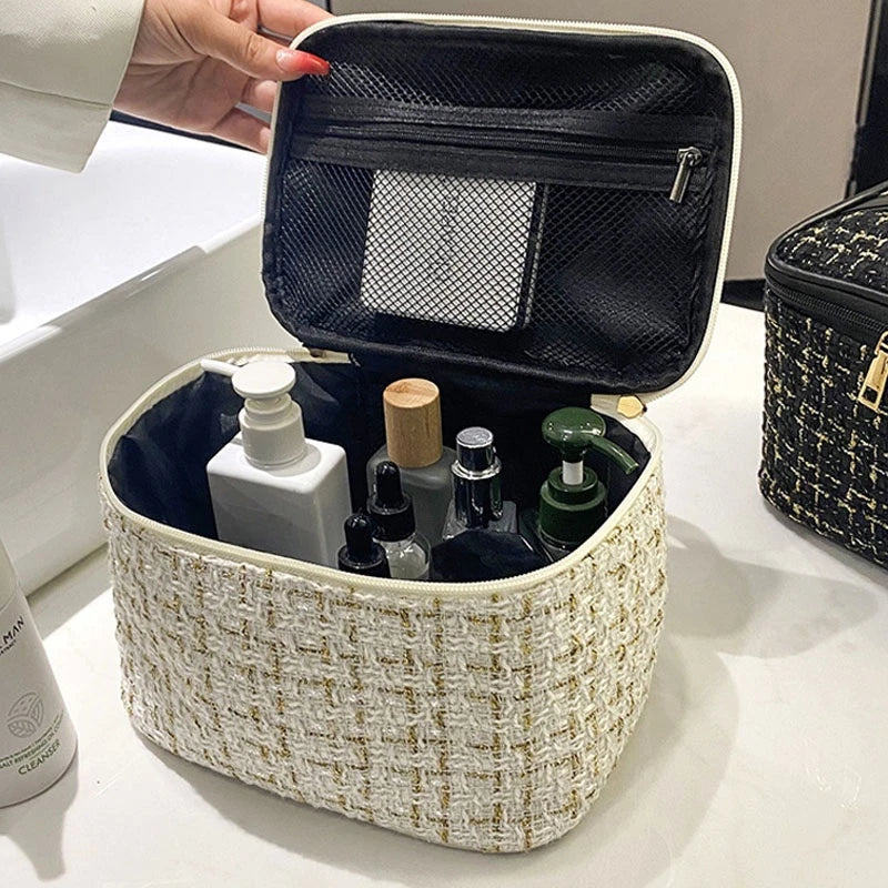 2026 New Women's Bag Knitted Style Makeup Bag Portable Portable Portable Makeup Bag Fashionable Large Storage Bag BX100