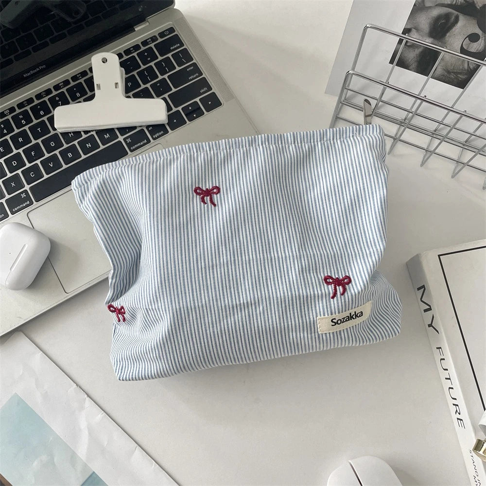 Striped Plaid Embroidered Makeup Bag Women Cosmetic Bag Portable Zipper Makeup Travel Organizer Female Toiletry Storage Pouch