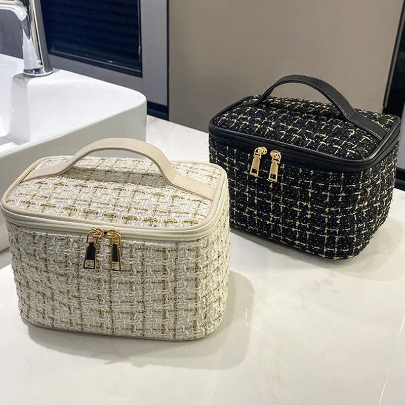 2026 New Women's Bag Knitted Style Makeup Bag Portable Portable Portable Makeup Bag Fashionable Large Storage Bag BX100