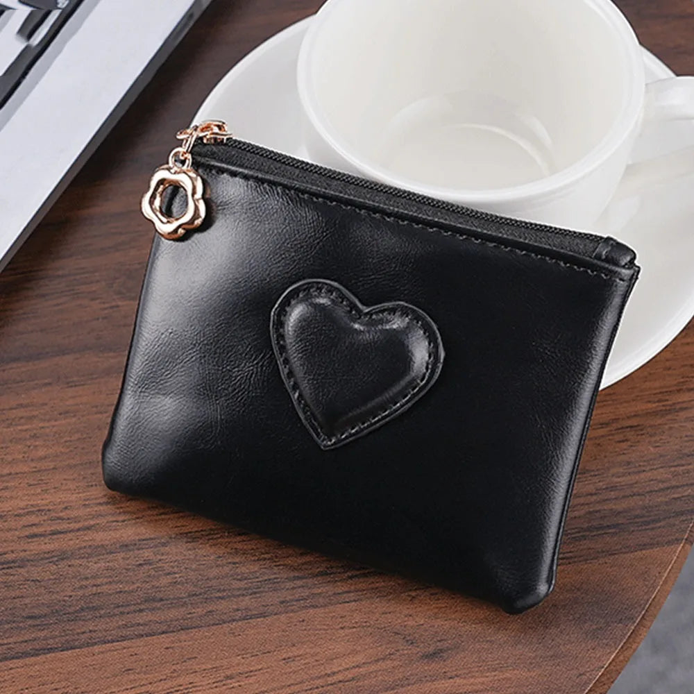 Women Lightweight PULeather Card Holder Cute Heart Shaped Small Wallet Multi-card Anti-magnetic Card Holder Travel Cash Coin Bag
