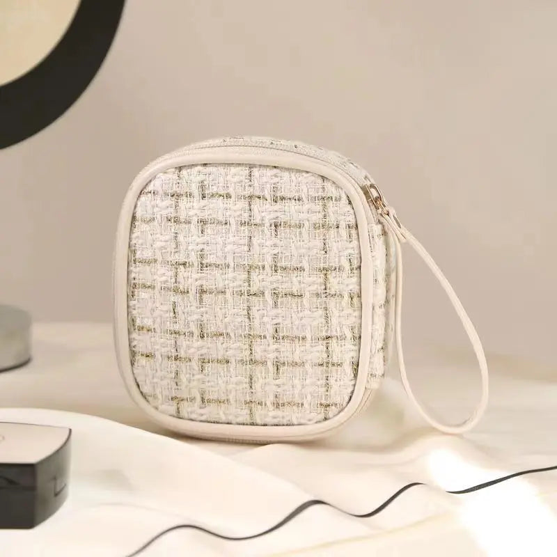 Simple Mini Makeup Storage Bag Ladies Portable Lipstick Key Coin Data Line Organizer Pouch Girl Sanitary Napkins Tote Bag